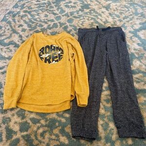 Garanimals Charcoal Joggers with Mustard 'Roam Free' Sweatshirt